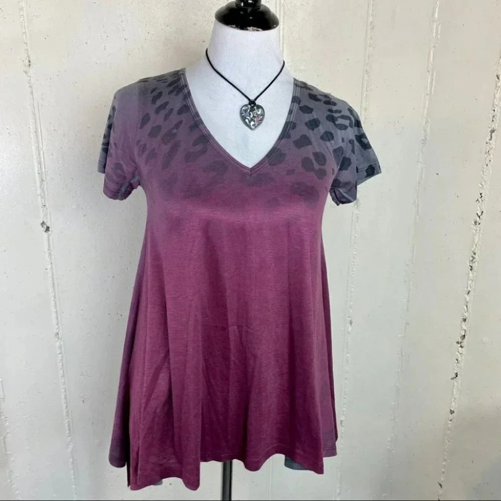 GO Couture vintage edition L vneck asymmetric top